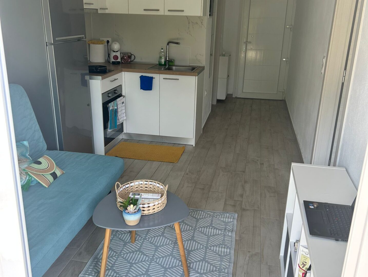 living-room-greek-odyssey1